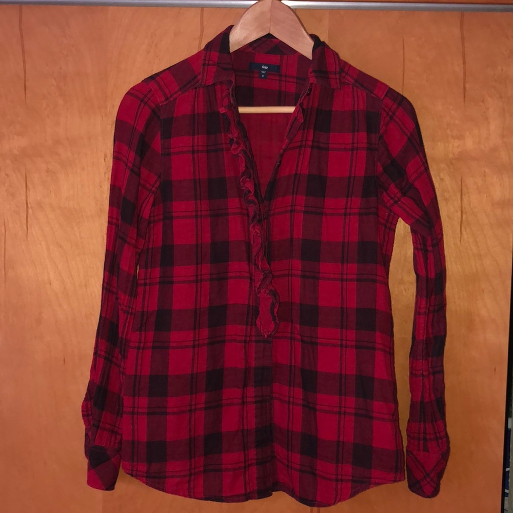Red full button up plaid size Small